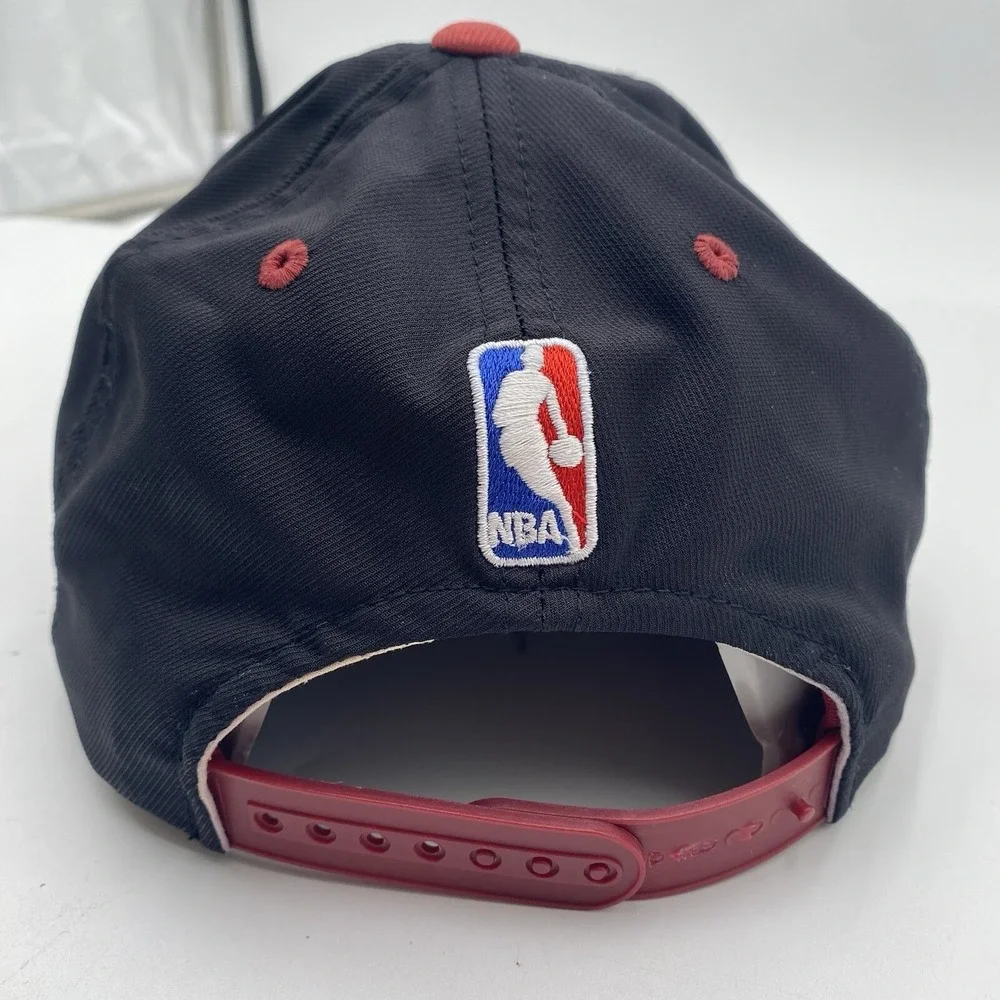 Miami Heat Hat‎ Throwback Adidas SnapBack Spellout Black Cleaned